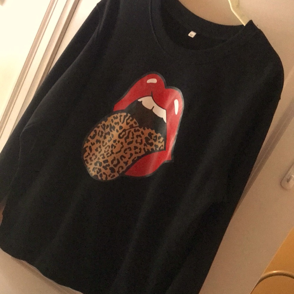 Black Leopard Lips Sweatshirt Medium